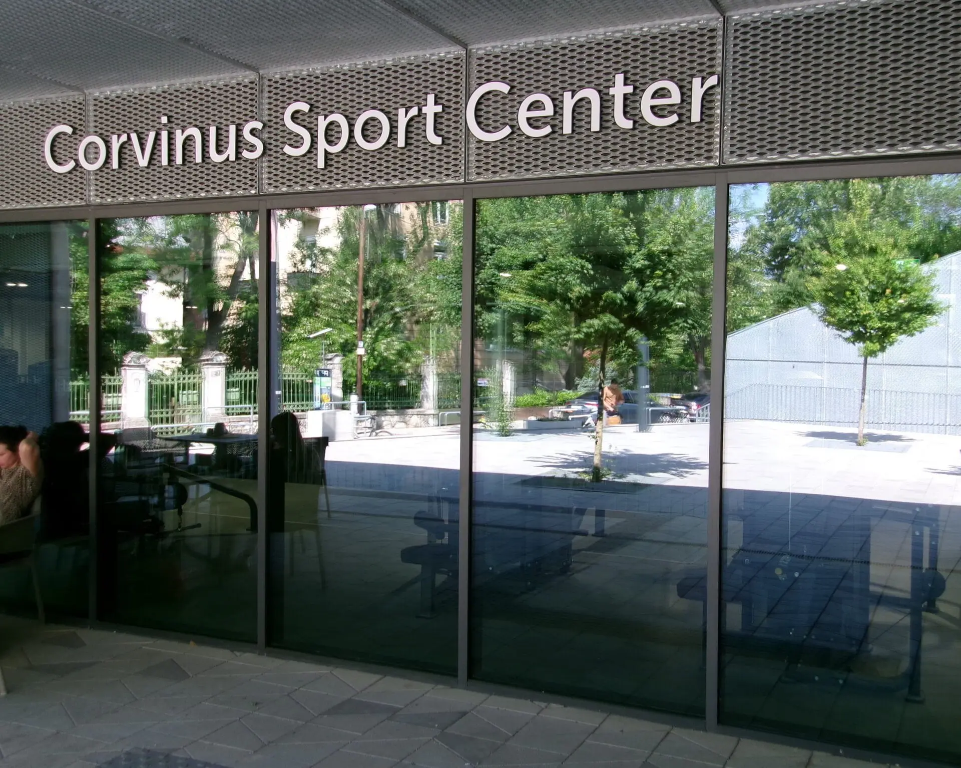 Korvin Universiteti — 7