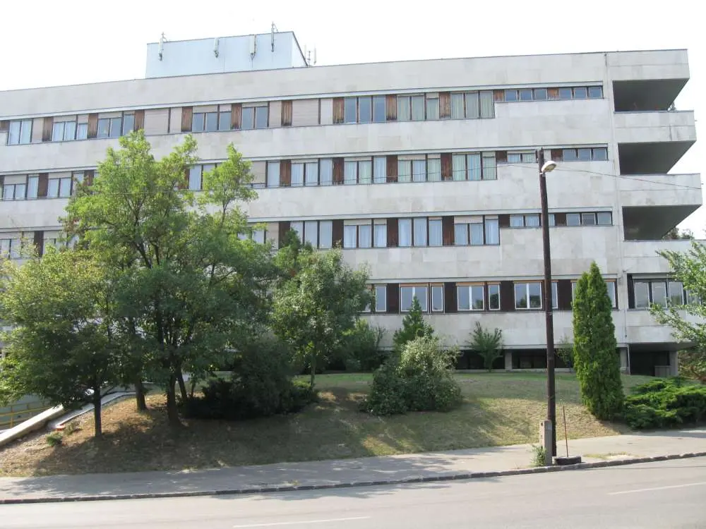 Университет Земмельвайса — 2